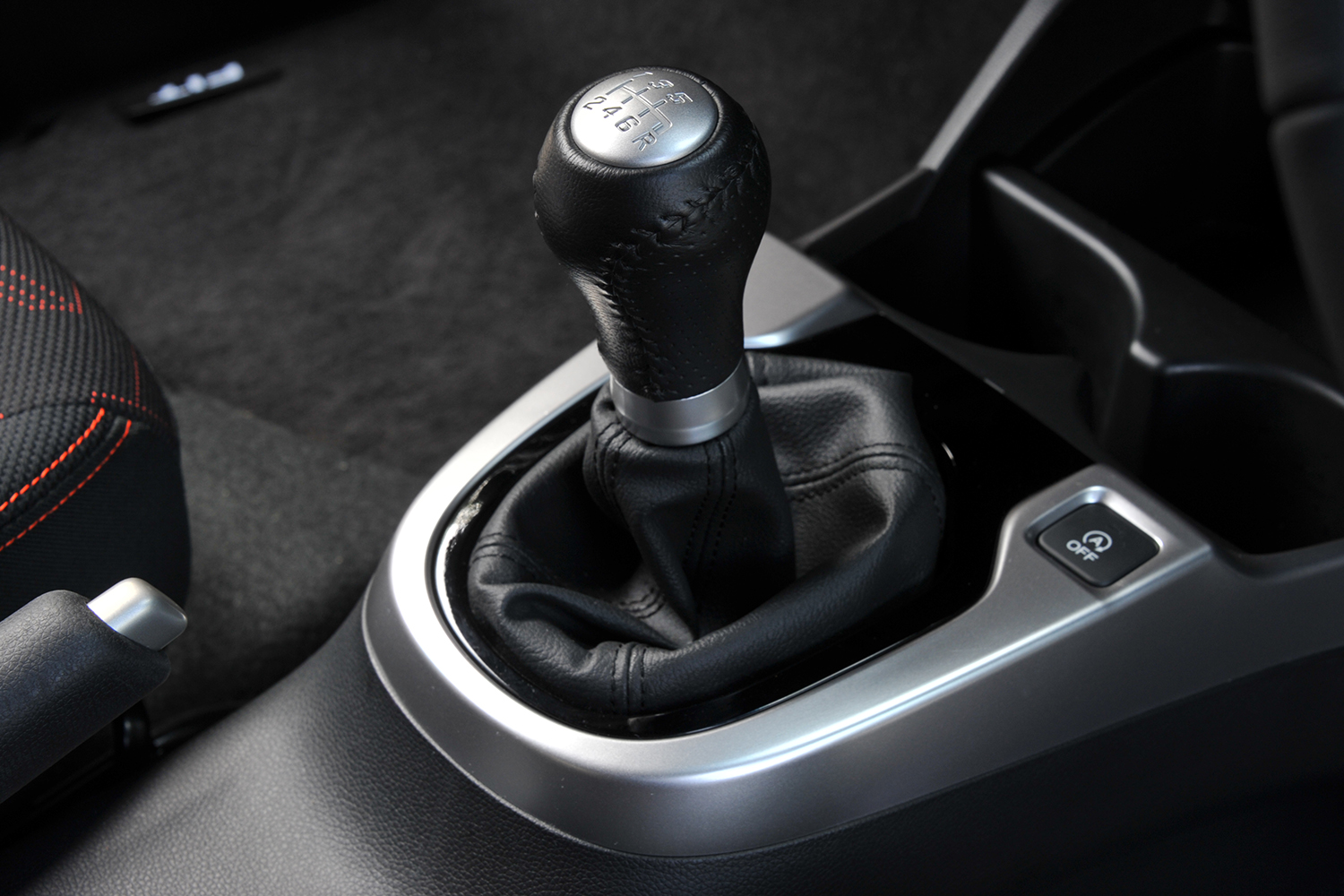 フィットRS（3代目）のシフトノブ