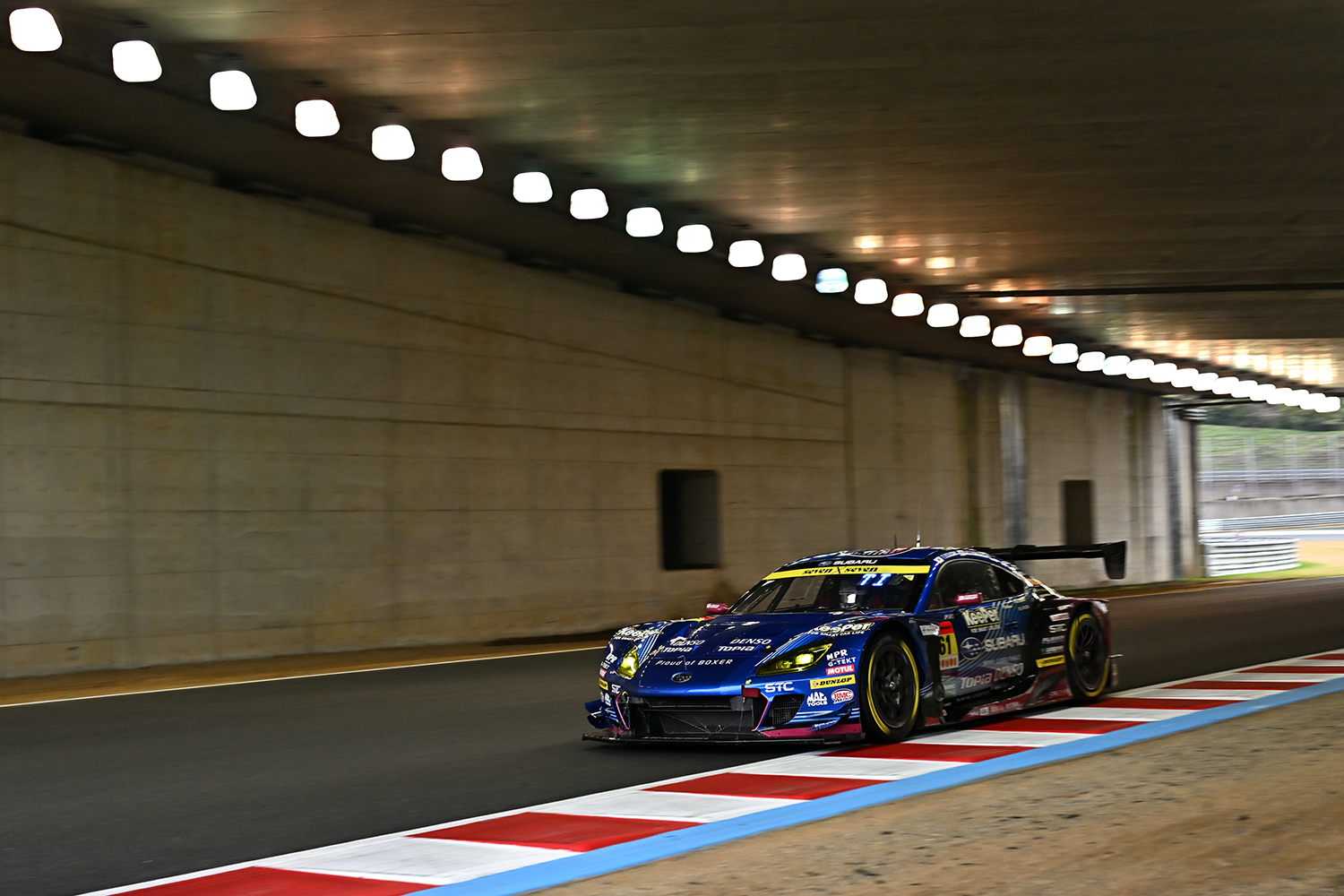 最前線を16年走り続けた名機「EJ20」がラストランで表彰台を飾った 〜 画像20