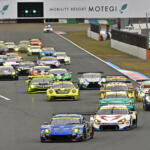 【画像】WRCの頃からスバルのモータースポーツ最前線を走ってきた名機がついにラストラン！　「ありがとうEJ20」とドライバーもファンもエンジン１機に感謝の大声援 〜 画像35