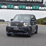 【画像】【試乗】ジャパンモビリティショーで話題のホットハッチ「ホンダ・スーパーワン」に乗ったぞ！　まるでミッドシップスポーツのようなハンドリングに興奮が抑えられない 〜 画像11