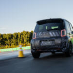 【画像】【試乗】ジャパンモビリティショーで話題のホットハッチ「ホンダ・スーパーワン」に乗ったぞ！　まるでミッドシップスポーツのようなハンドリングに興奮が抑えられない 〜 画像6