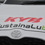 【画像】【試乗】ダンパーのオイルが変わると走りが変わる……ってホント？　KYBの次世代オイル「サステナルブ」を試したらマジで激変して驚きしかない 〜 画像2