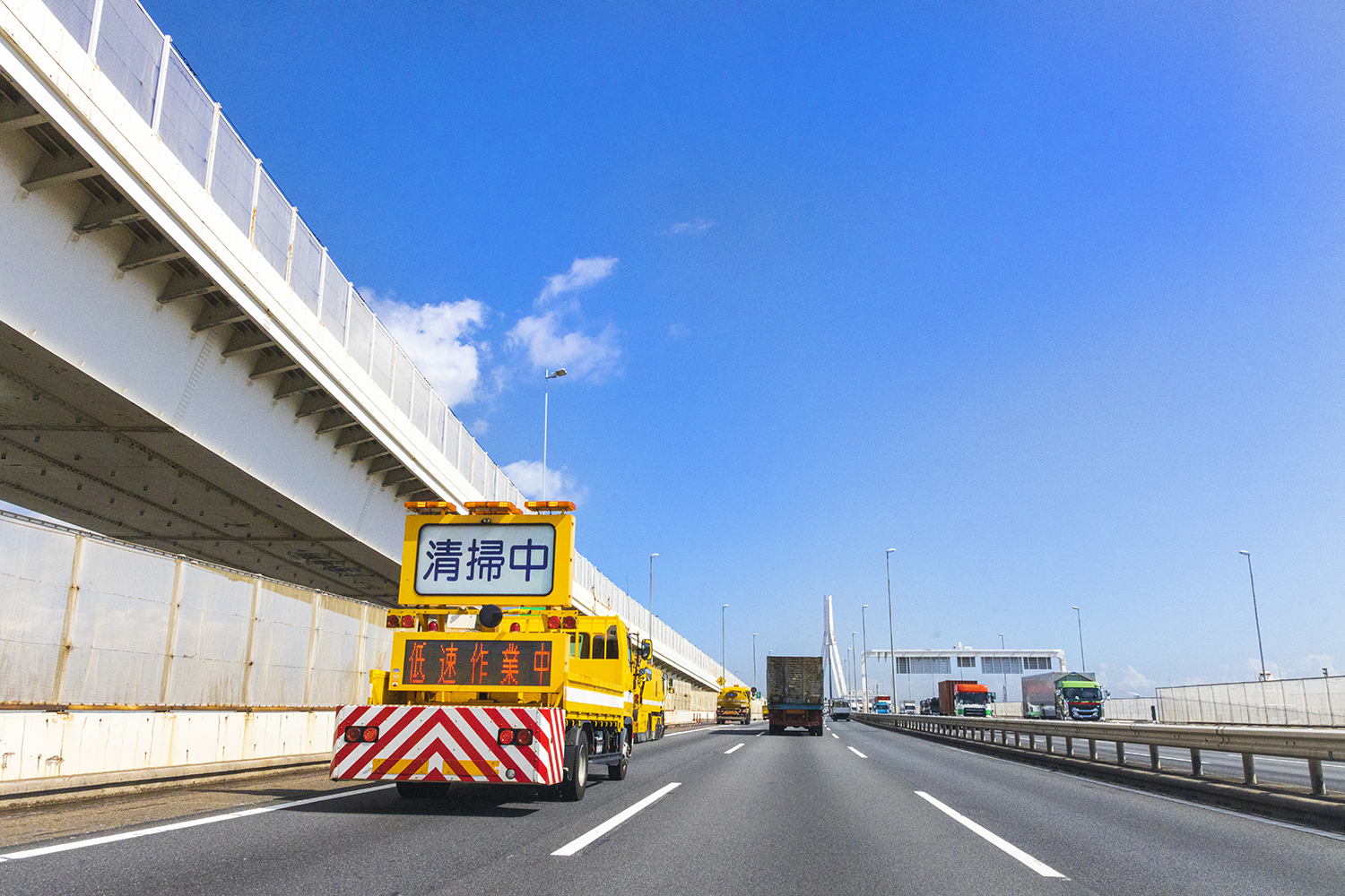 路面清掃車のイメージ 〜 画像7