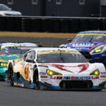 【画像】ついにSUPER GTの年間王者が決定！　GT500は１号車が史上初の３連覇でGT300は65号車が７年ぶりのチャンピオン！　SUPER GT Rd.８は手に汗握るデットヒートが繰り広げられた 〜 画像11