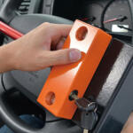 【画像】「タイヤにペットボトル？」「ワイパーにチラシ!?」それって窃盗団に狙われているサインかも！　よくある窃盗予告の手段と盗まれないための対策とは 〜 画像6