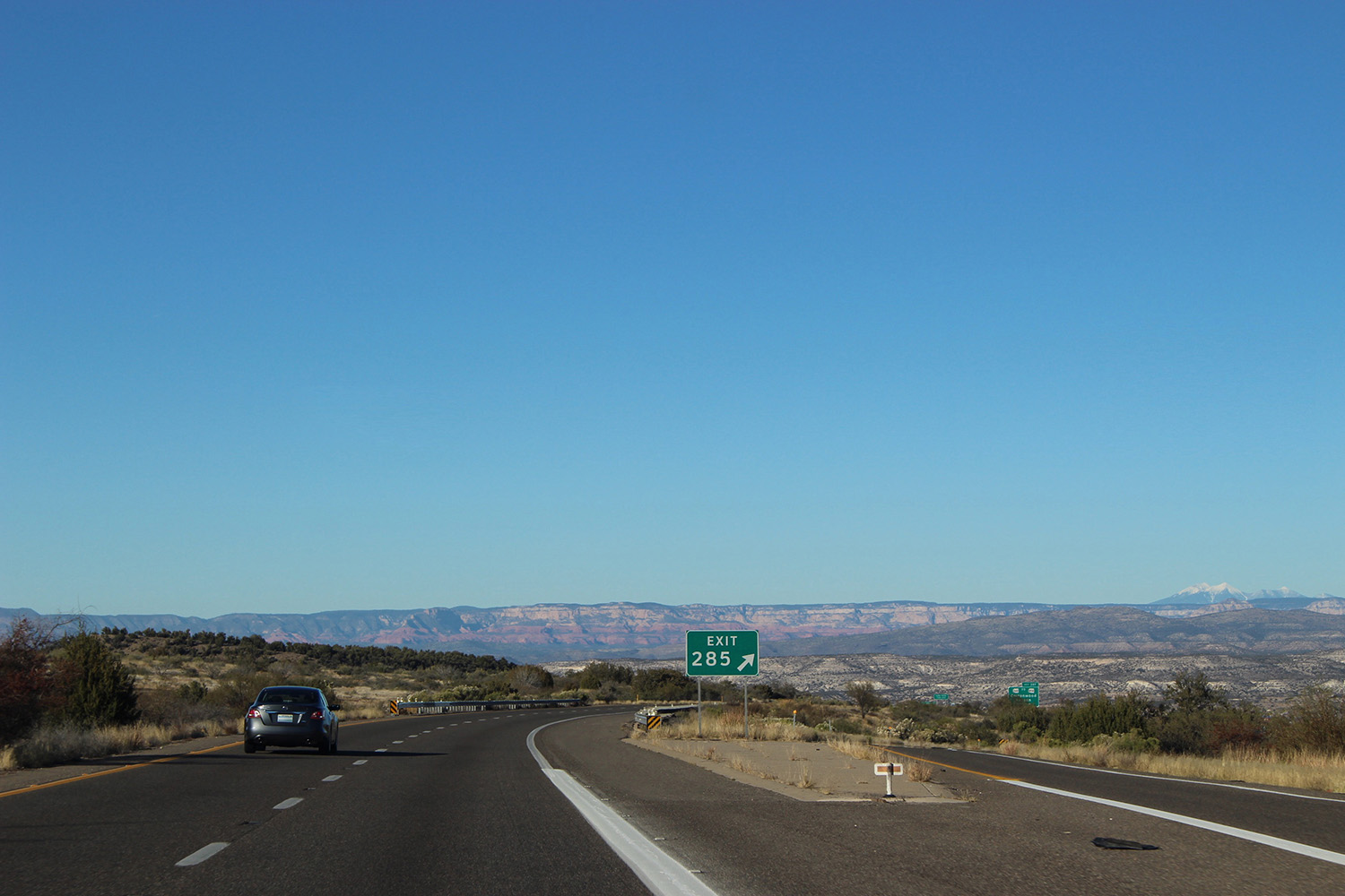 アメリカの郊外のイメージ