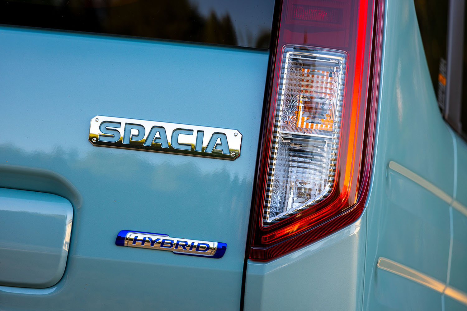 スズキ・スペーシアのエンブレム 〜 画像7