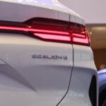 【画像】PHEVのSUVが400万円以下で購入できる衝撃！　BYDより発売された最新SUV「SEALION６」のコスパがヤバすぎた撃上陸 〜 画像36