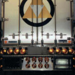 【画像】デコトラに魅了されているが……「何がいいの？」と聞かれると難しい！　結局デコトライベントで目の当たりにするのが一番だった 〜 画像1