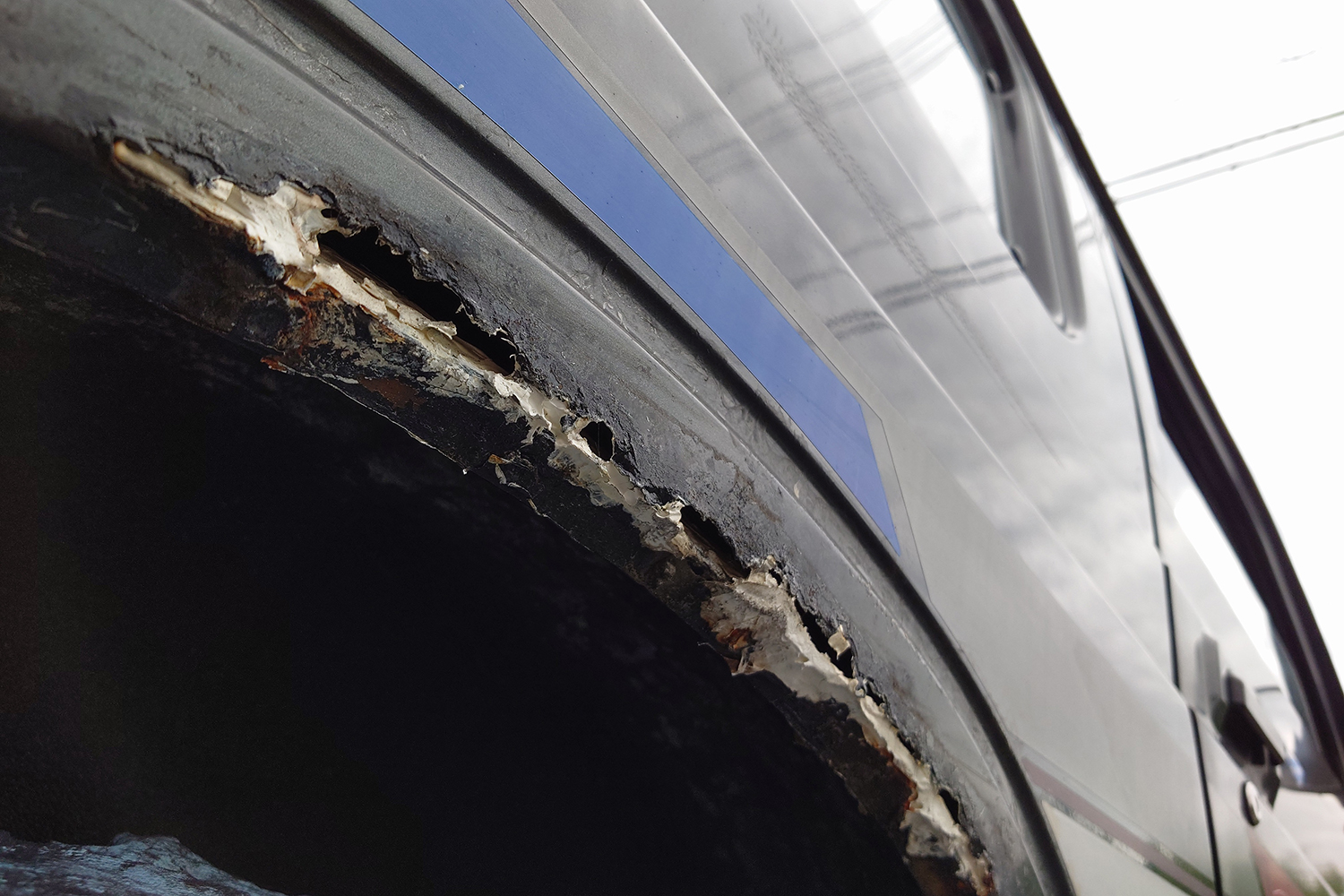 錆びたフェンダーのイメージ