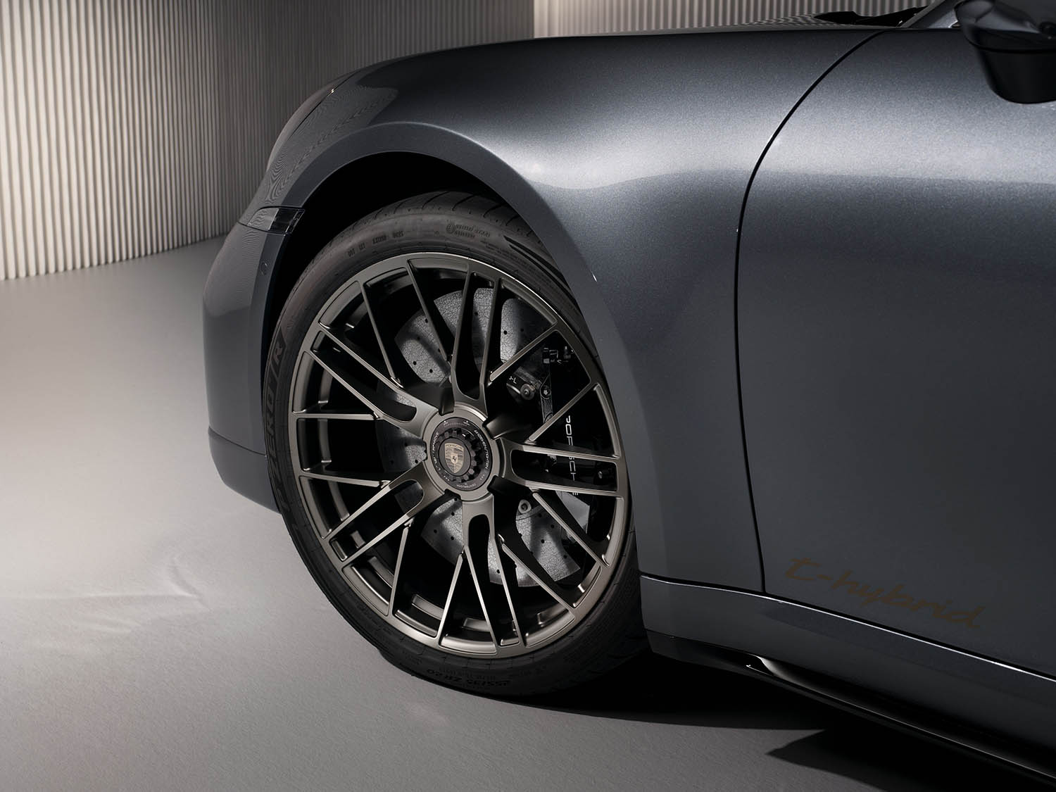 ポルシェ911 turbo s（992.2）の足まわり 〜 画像13