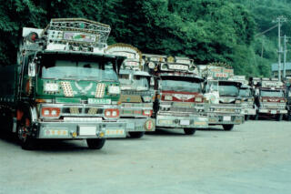 トラックドライバーに課せられるあまりにも理不尽な要求