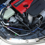 【画像】オフ会でボンネットを開ければプチヒーロー確定！　フジツボの「チタン製の虹色棒」がクルマ好きに刺さりまくり 〜 画像3