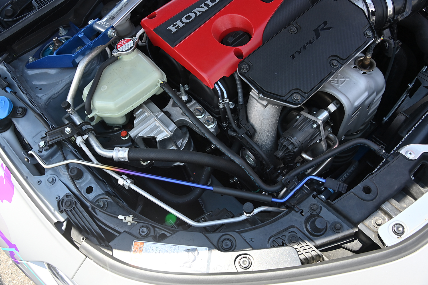 フジツボが全力投球するチタン製の棒「HOOD SUPPORT」とは 〜 画像3