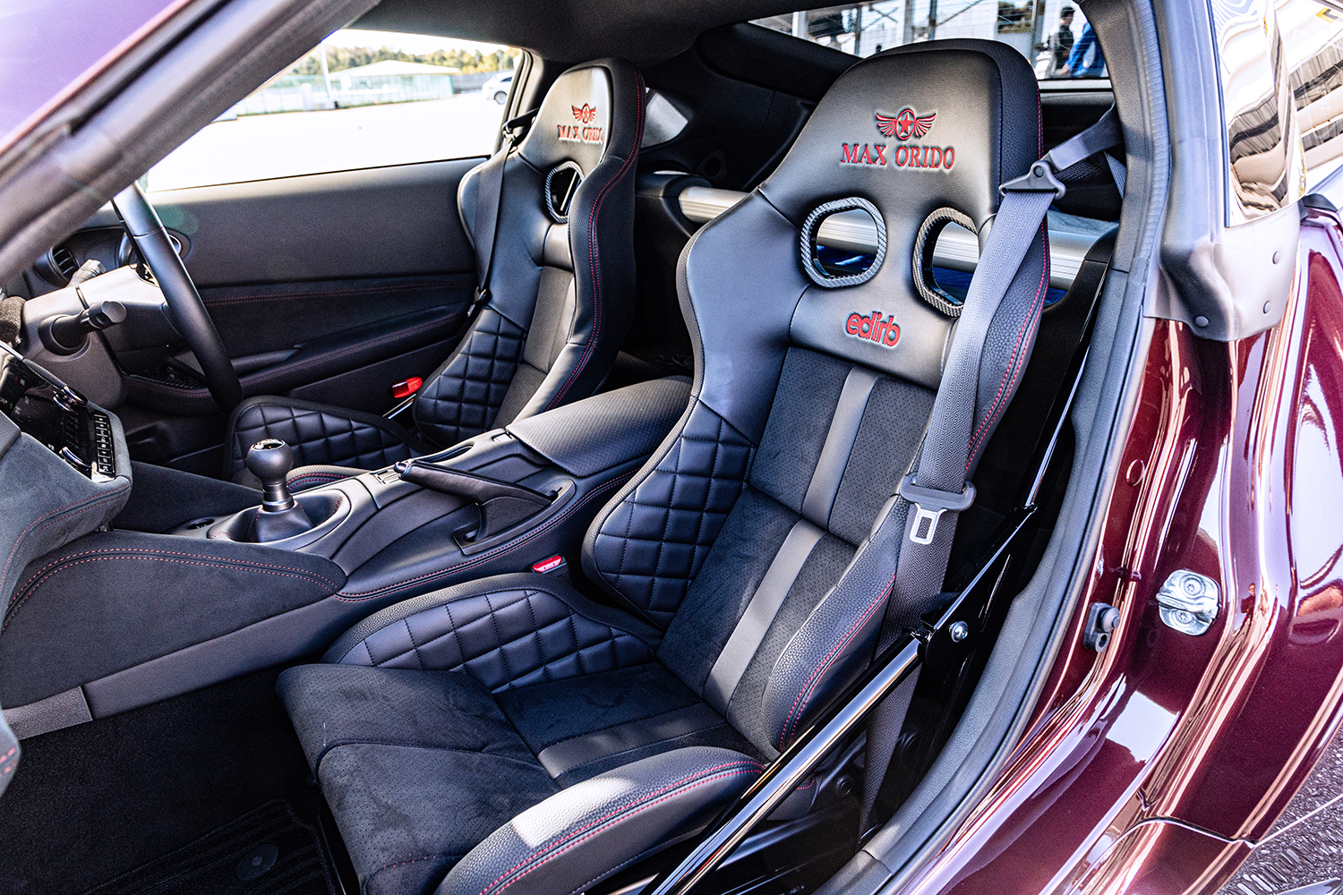 SA浜松デモカー（RZ34）の車内