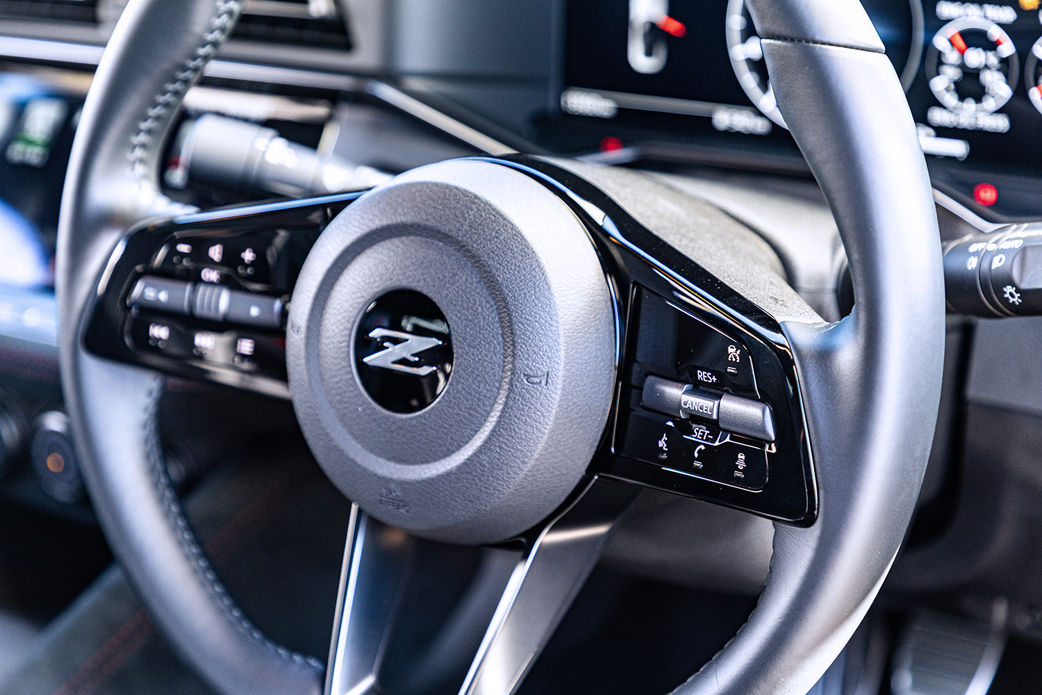 SA浜松デモカー（RZ34）のステアリング 〜 画像64