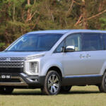 【画像】これまでも普通に強烈な悪路も走れてたけど!?　デリカD:5が19年目で「S-AWC」を採用した理由を担当者に直撃!! 〜 画像26