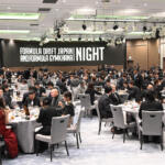 【画像】どうみても中学生……なのにスゴ腕ドリフトでチャンピオン!?　フォーミュラ・ドリフト・ジャパンの表彰パーティーが衝撃そのもの!! 〜 画像3