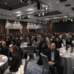 【画像】どうみても中学生……なのにスゴ腕ドリフトでチャンピオン!?　フォーミュラ・ドリフト・ジャパンの表彰パーティーが衝撃そのもの!! 〜 画像97