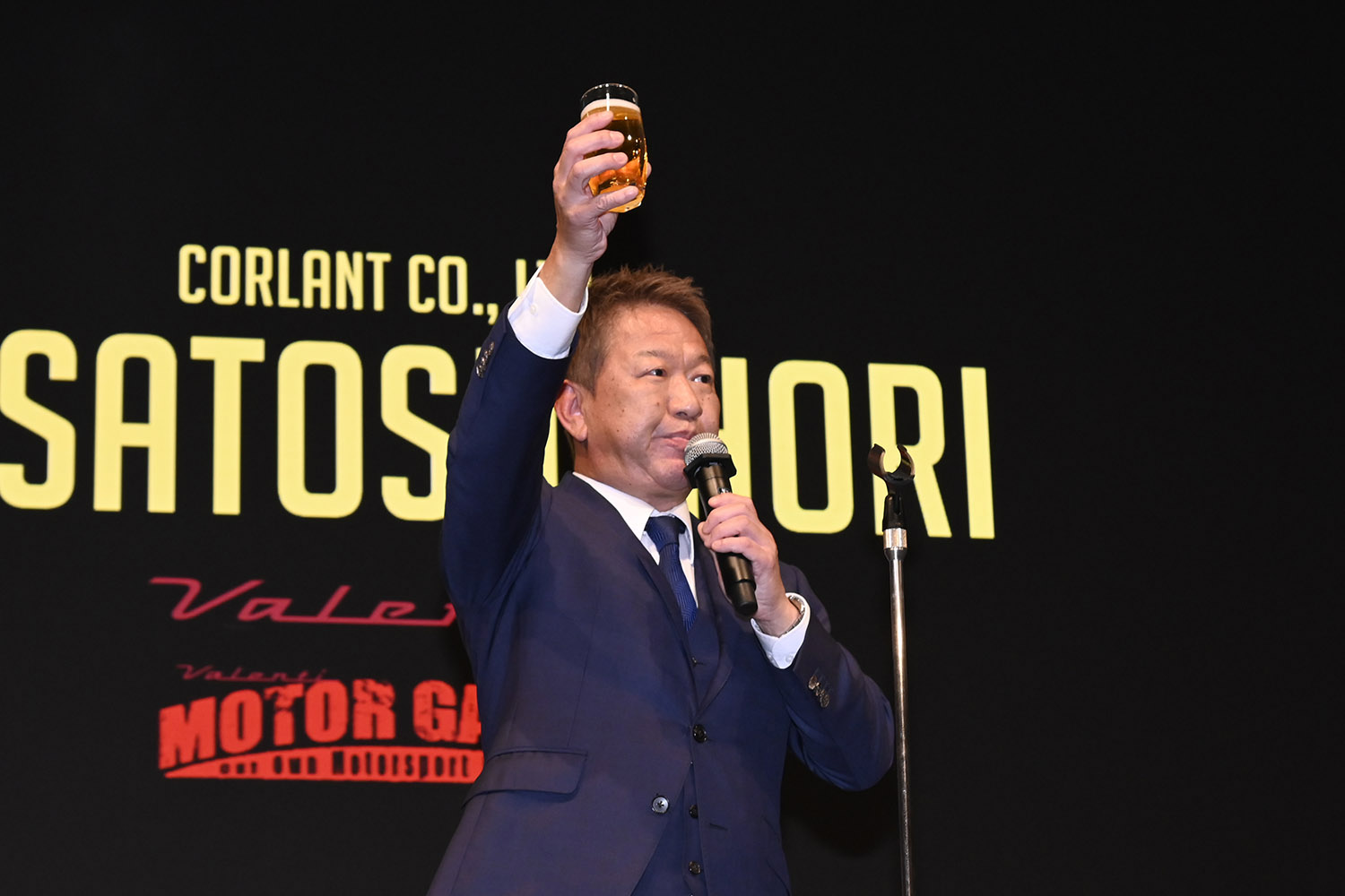 フォーミュラ・ドリフト・ジャパンの表彰パーティーが衝撃そのもの!! 〜 画像1