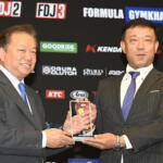 【画像】どうみても中学生……なのにスゴ腕ドリフトでチャンピオン!?　フォーミュラ・ドリフト・ジャパンの表彰パーティーが衝撃そのもの!! 〜 画像21