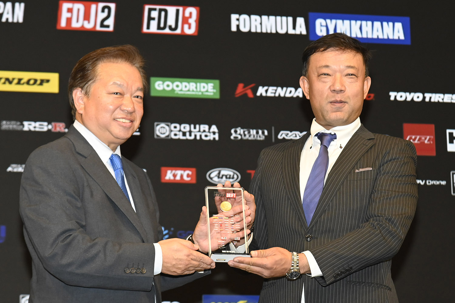 フォーミュラ・ドリフト・ジャパンの表彰パーティーが衝撃そのもの!! 〜 画像21