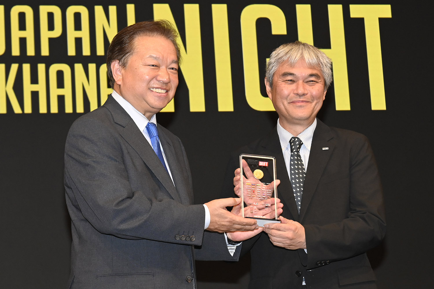 フォーミュラ・ドリフト・ジャパンの表彰パーティーが衝撃そのもの!! 〜 画像30