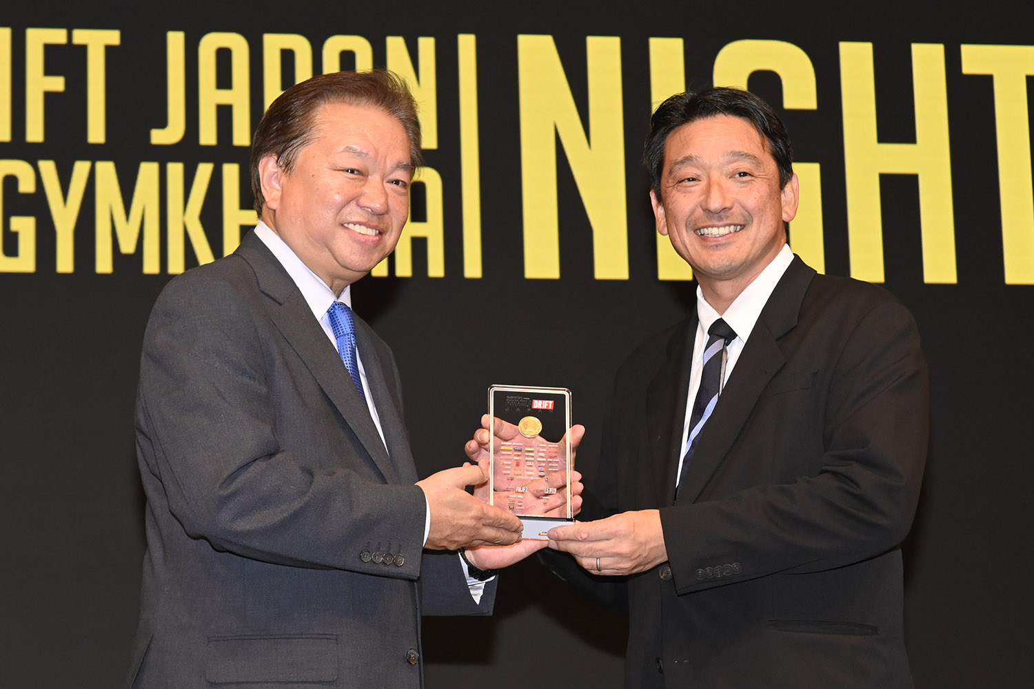 フォーミュラ・ドリフト・ジャパンの表彰パーティーが衝撃そのもの!! 〜 画像32