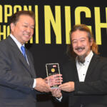 【画像】どうみても中学生……なのにスゴ腕ドリフトでチャンピオン!?　フォーミュラ・ドリフト・ジャパンの表彰パーティーが衝撃そのもの!! 〜 画像37