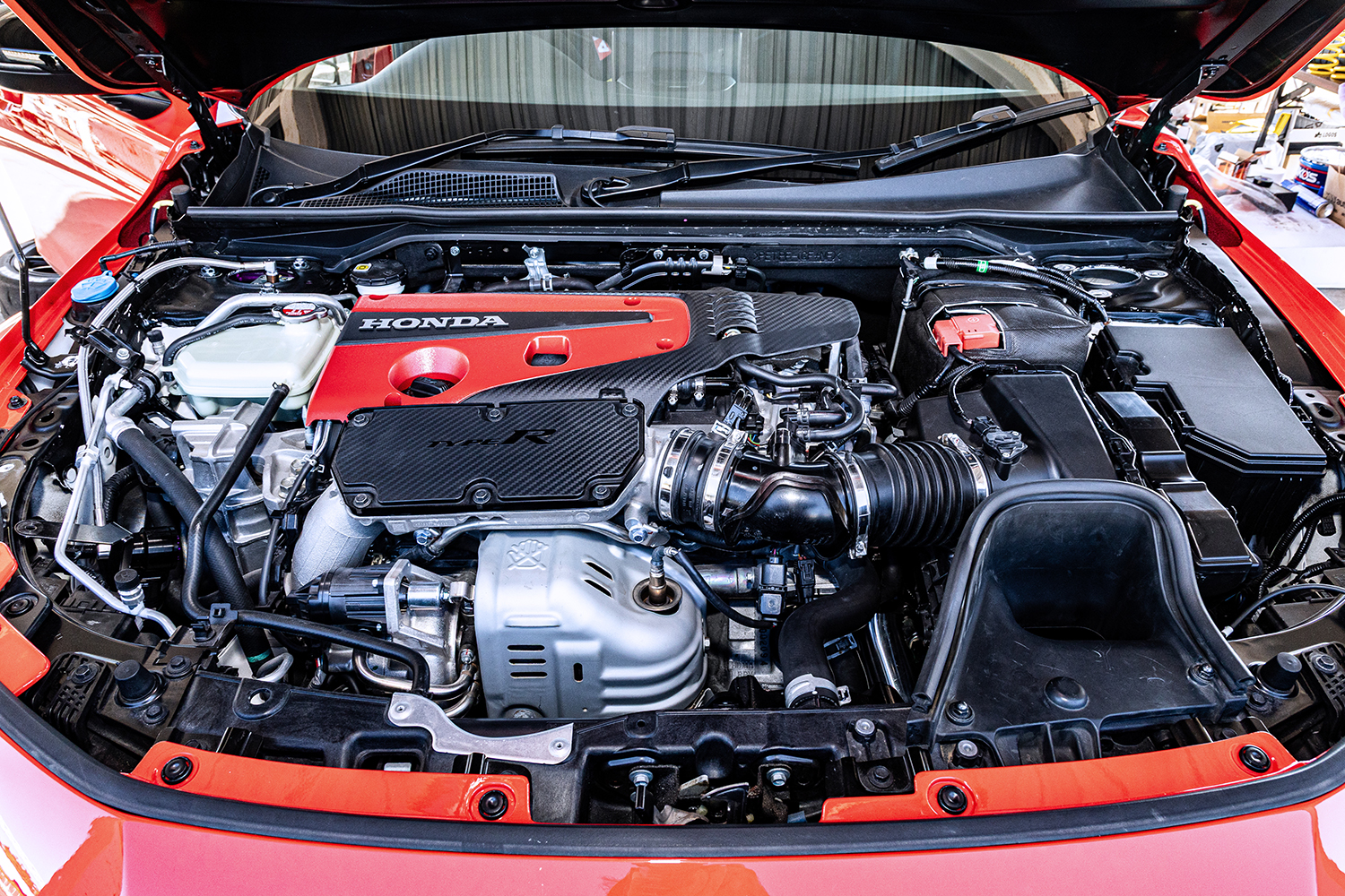 ARTA GT FL5のエンジンルーム