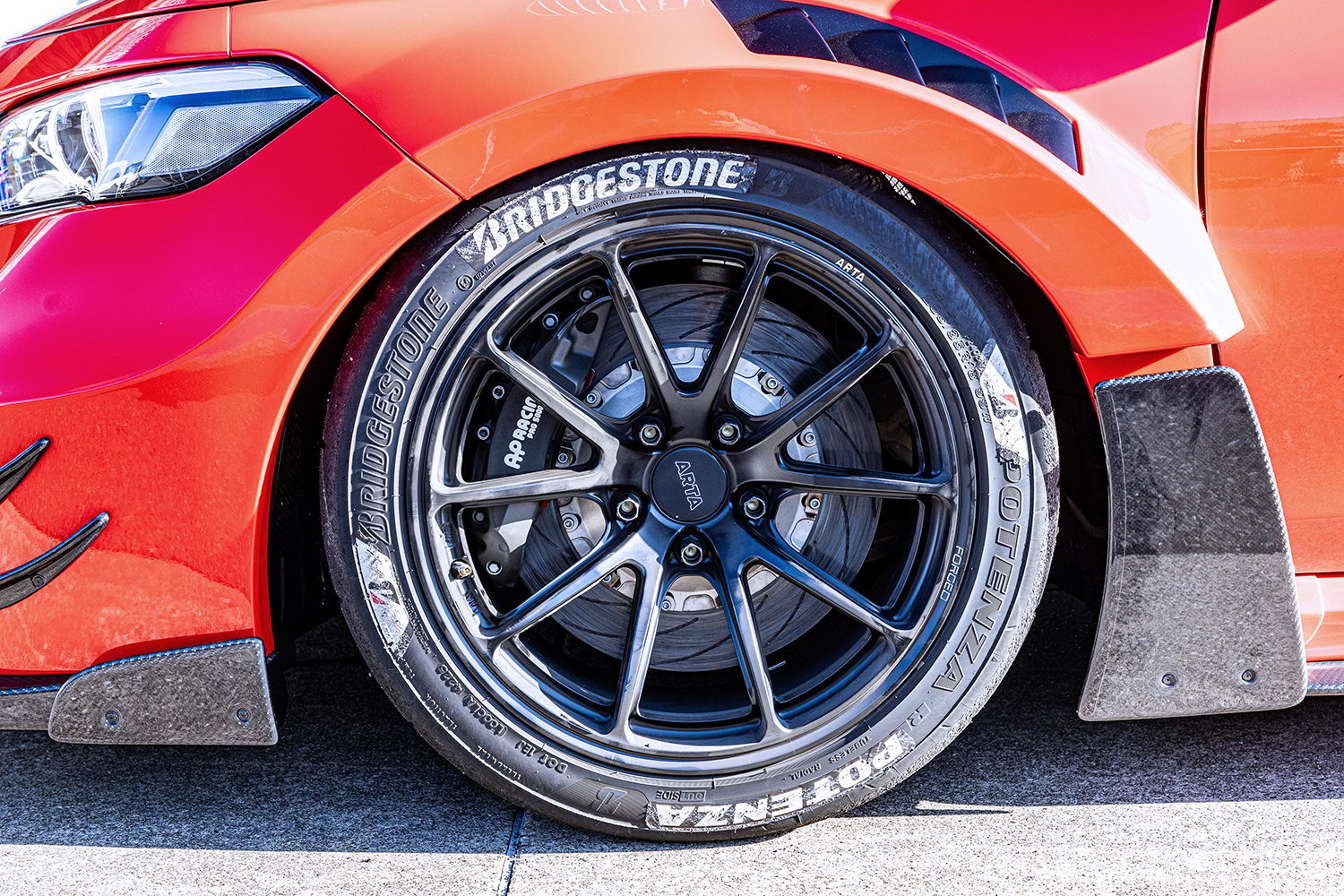 ARTA GT FL5の足まわり