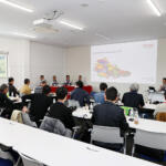 【画像】運転をしているのは確かに人！　でも上手さはクルマがもたらす!!　アステモの車両制御に「運転に革命」をもたらす可能性を見た 〜 画像12