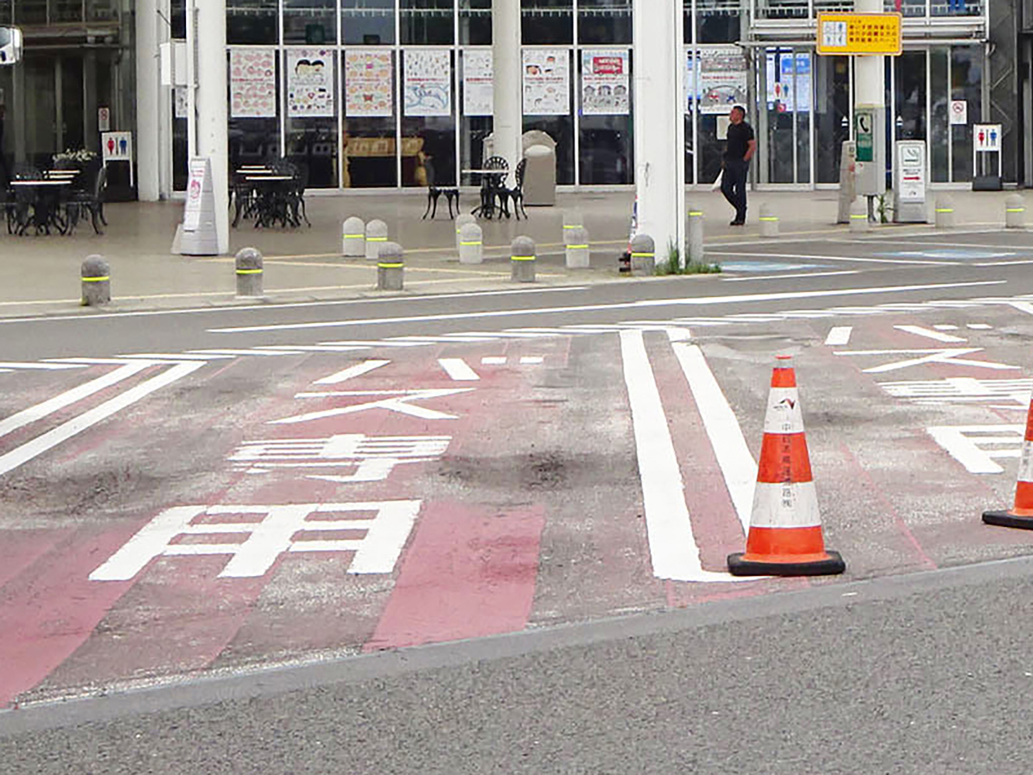 バス専用駐車枠