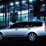 【画像】ワゴンブームに乗っかっただけのクルマじゃないぜ！　ステージアはこれぞ日産な「超スポーティ」ワゴンだった 〜 画像1