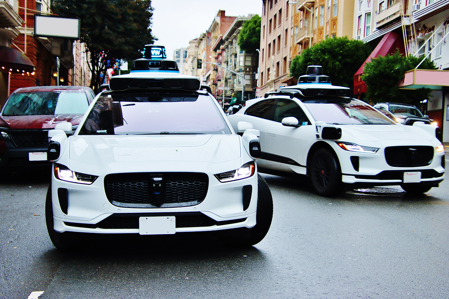 ウェイモの自動運転タクシー