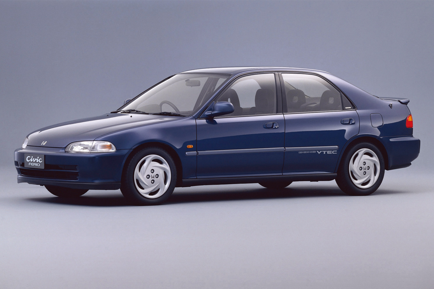 名車のホイールキャップが今プレミア品になっていた 〜 画像3