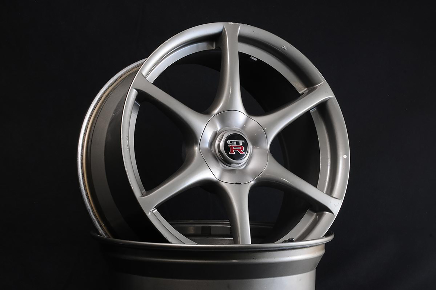 日産スカイラインGT-R（BNR34）の純正ホイール