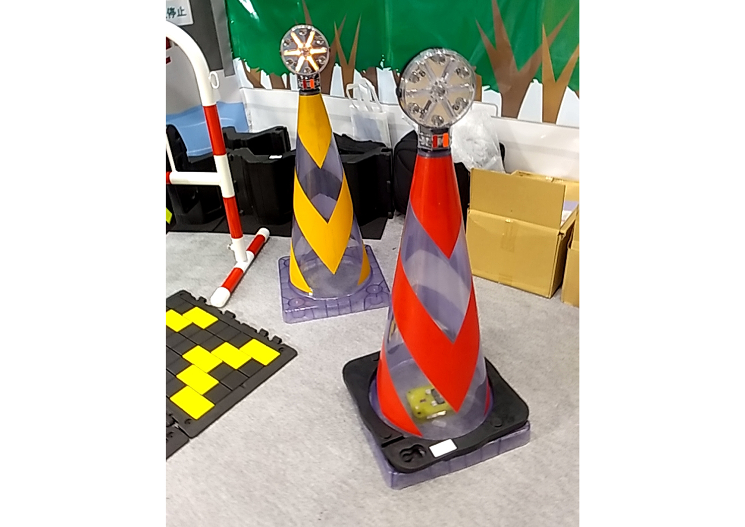 高速道路で働く作業員たちを守る最新の装置とは 〜 画像1