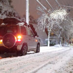出番は年イチ……降らなきゃゼロなのに数万円も出費する？　非降雪地域の人が「スタッドレスを買わずに」冬を乗り切る方法を考えてみた
