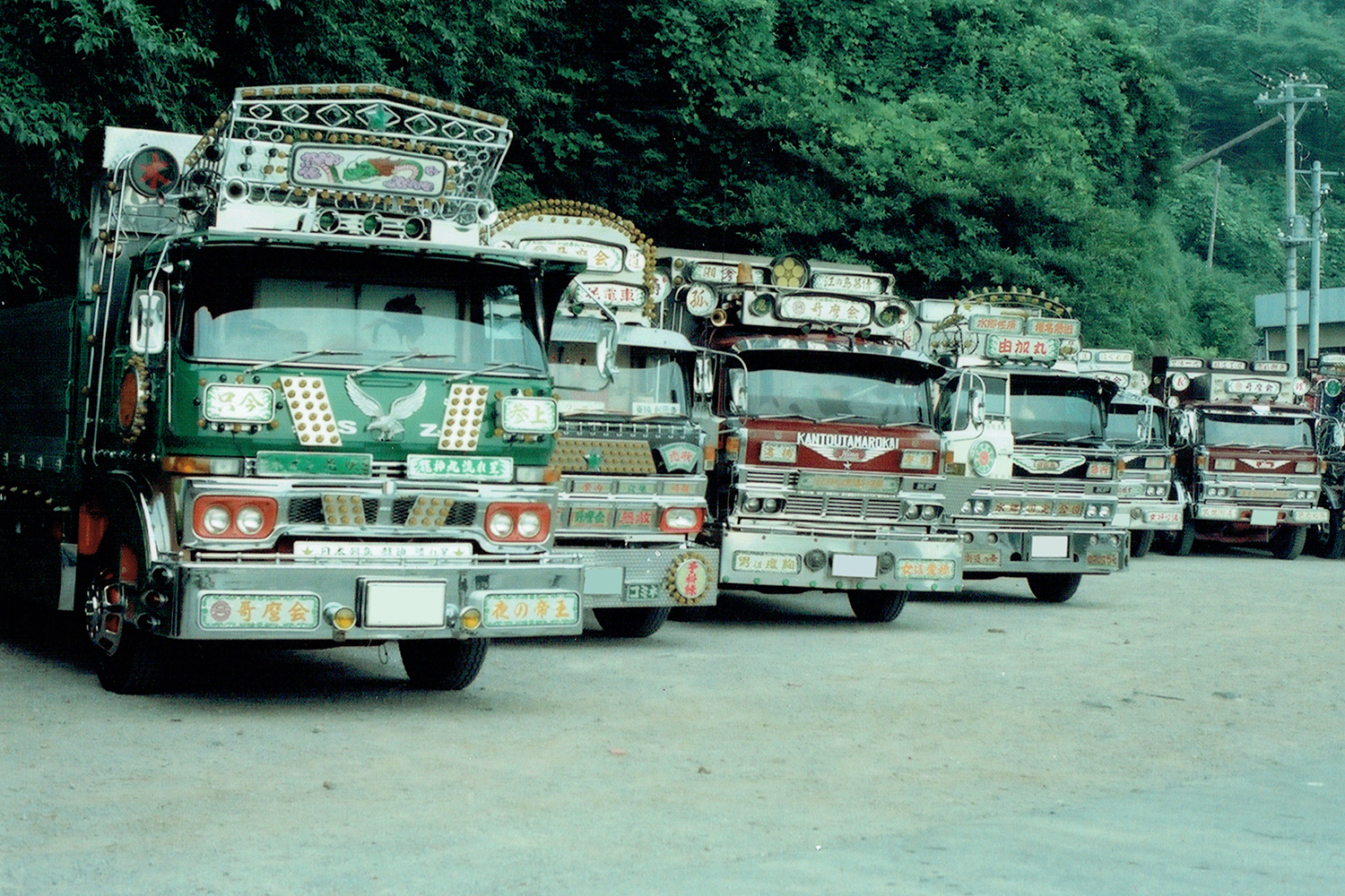 昭和のデコトラのイメージ