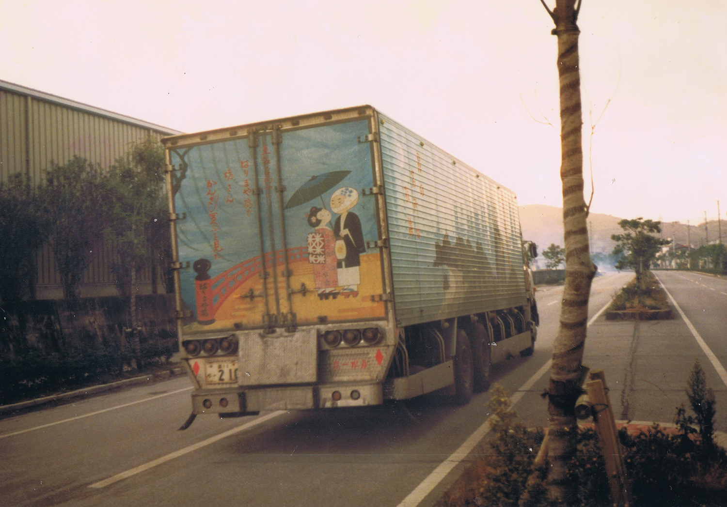 昭和のトラックのイメージ