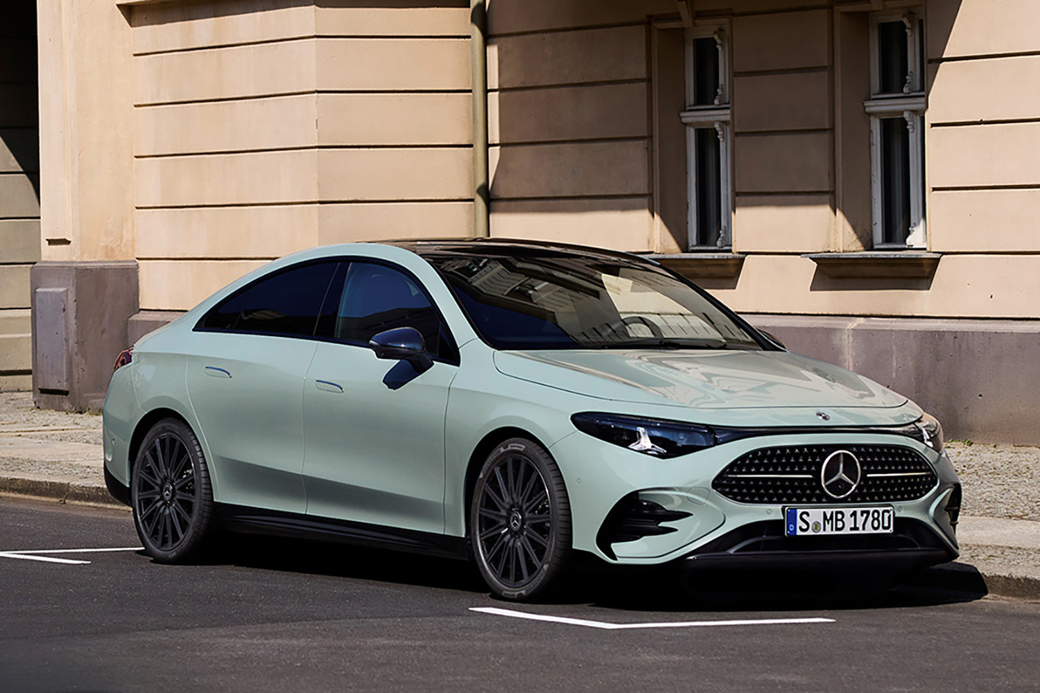 メルセデス・ベンツCLAのフロントスタイリング 〜 画像1