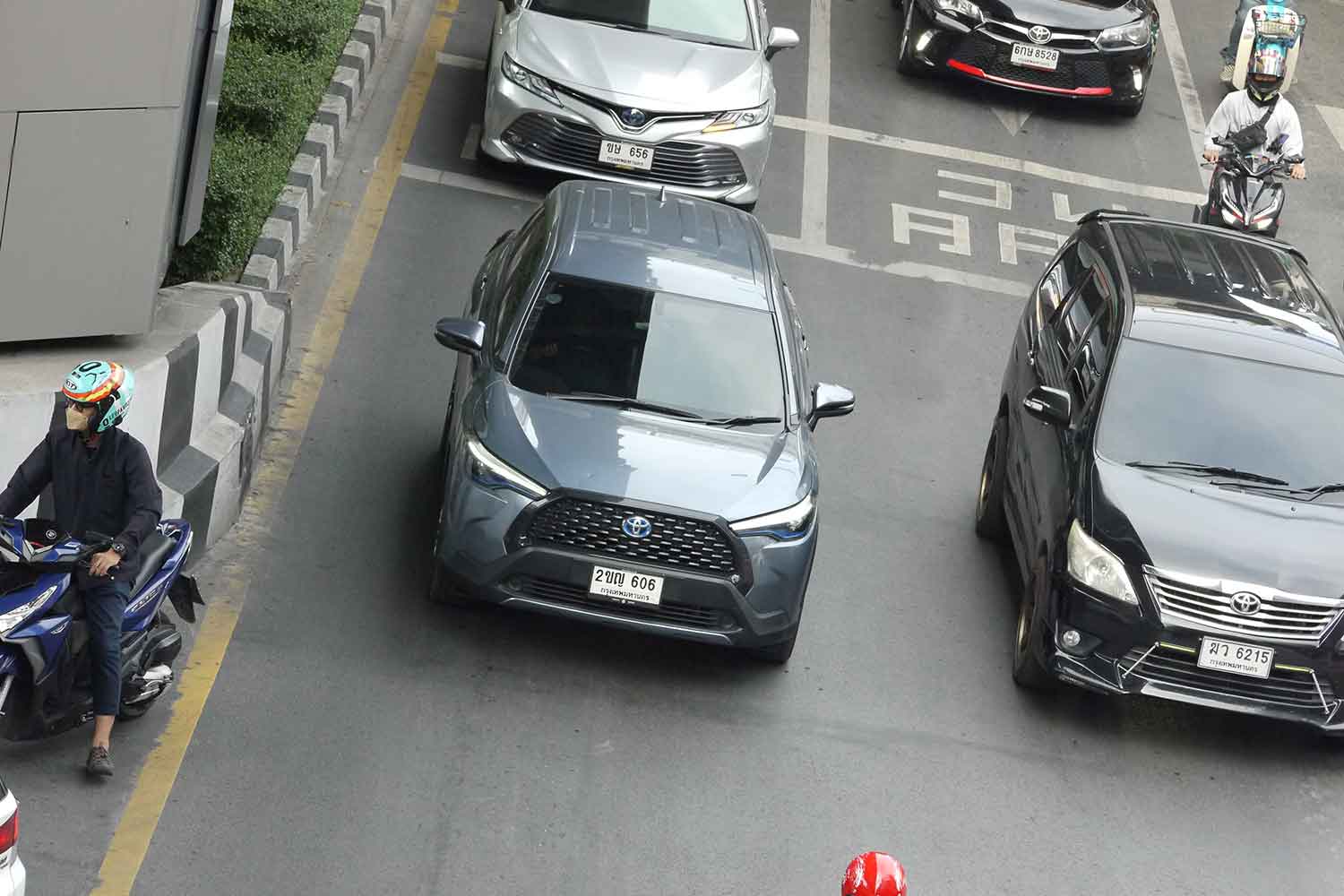 バンコクの街を走るトヨタ車 〜 画像5