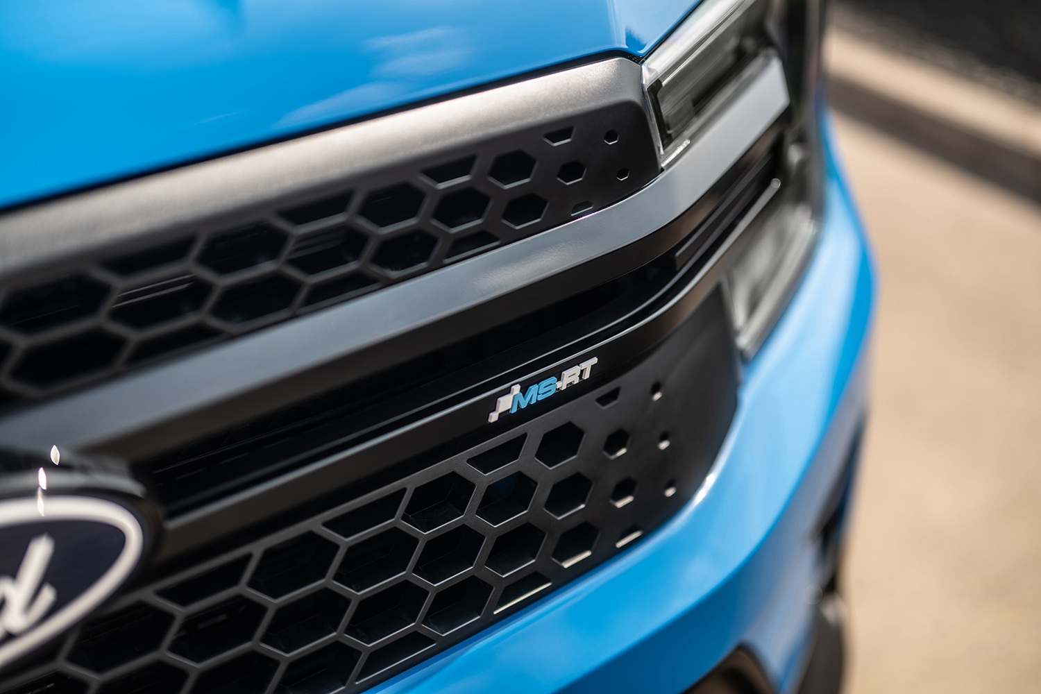 700Nmってスーパーカーかよ！　フォードの最新トラック＆バンが電動化でもアメ車魂全開のバカッ速だった