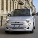 【画像】フィアット500もEVだけになっちゃったか……と思ったらエンジン搭載車が登場だと!?　しかも6速MT「だけ」とかやっぱフィアットはわかってらっしゃる!! 〜 画像2