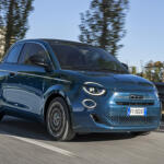 【画像】フィアット500もEVだけになっちゃったか……と思ったらエンジン搭載車が登場だと!?　しかも6速MT「だけ」とかやっぱフィアットはわかってらっしゃる!! 〜 画像8