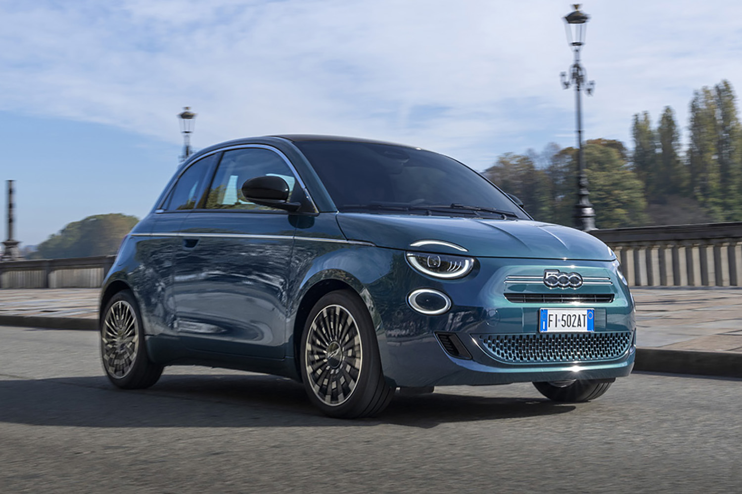 欧州で新登場のフィアット500ハイブリッドの日本導入が待ち切れない 〜 画像17
