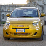 【画像】フィアット500もEVだけになっちゃったか……と思ったらエンジン搭載車が登場だと!?　しかも6速MT「だけ」とかやっぱフィアットはわかってらっしゃる!! 〜 画像26