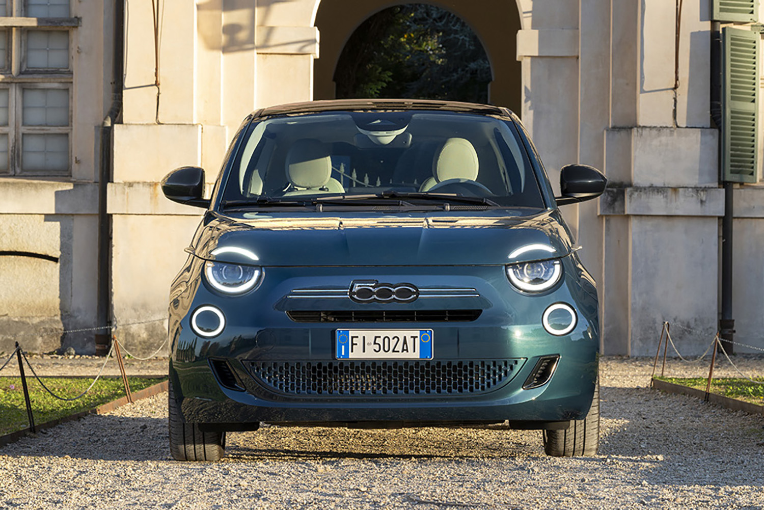 欧州で新登場のフィアット500ハイブリッドの日本導入が待ち切れない 〜 画像29