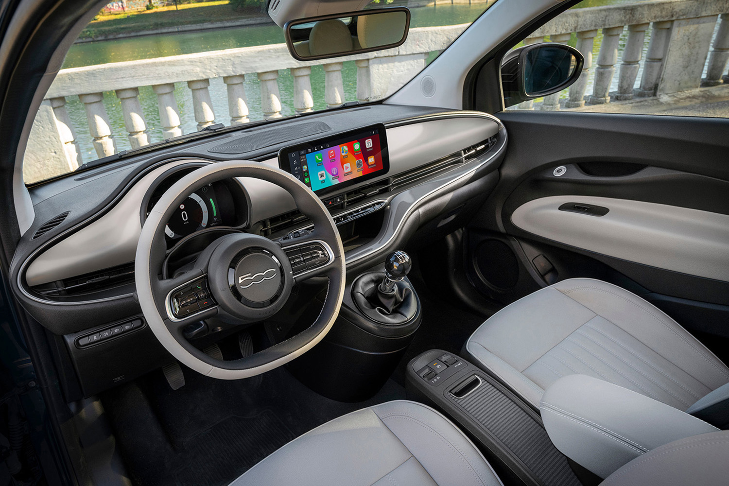 欧州で新登場のフィアット500ハイブリッドの日本導入が待ち切れない 〜 画像30